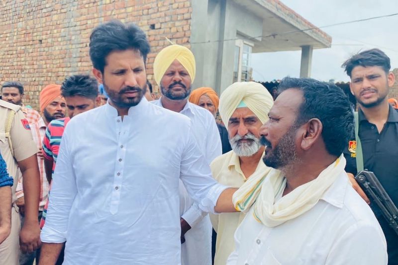 Raja Warring took stock of the damage caused to the crops due to heavy rain