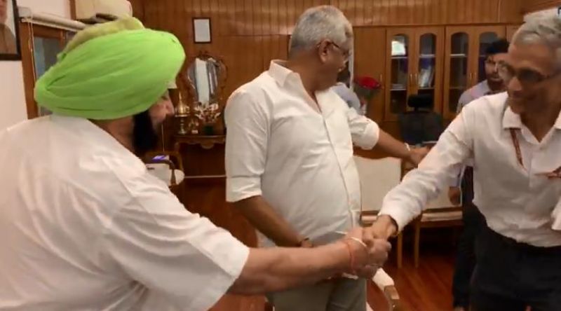 Captain Amarinder Singh meet Jal Shakti Minister Gajendra Singh Shekhawat 