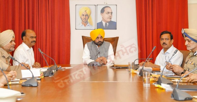 CM Meeting With Police Officers 