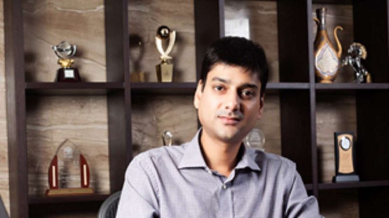 Kanishk gold promoter Bhoopesh Jain looted Banks