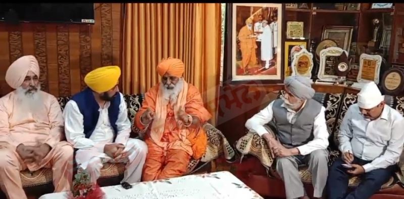 Punjab CM Pays tribute to Sant Avtar Singh ji at Seechewal 