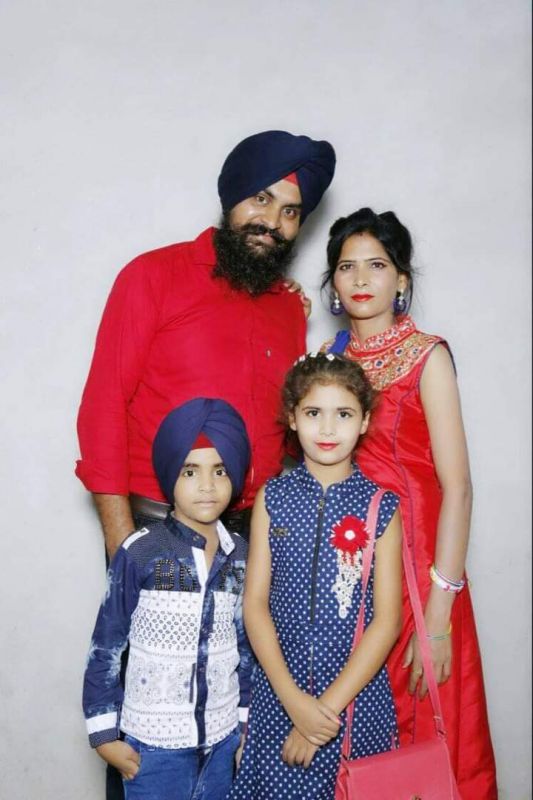 Dead bodies of missing family found in the car