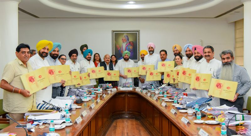 First volume of coffee table book on 550th Prakash Purb