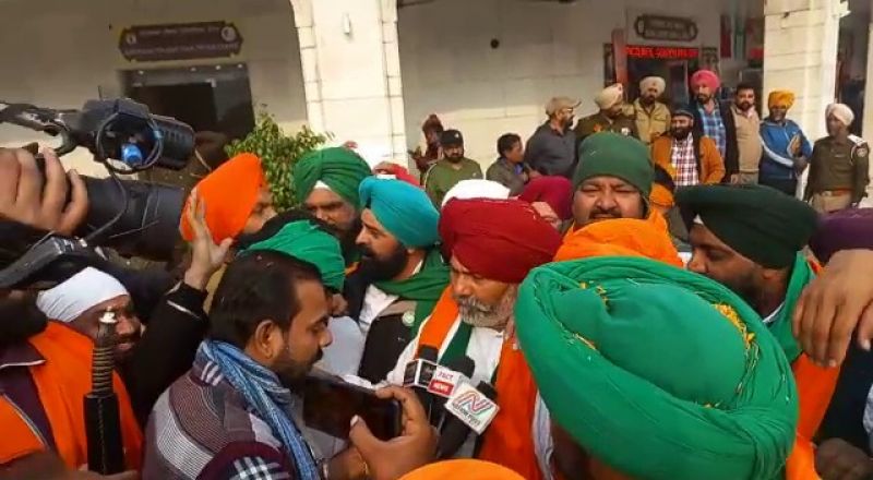 Rakesh Tikait at Darbar Sahib 