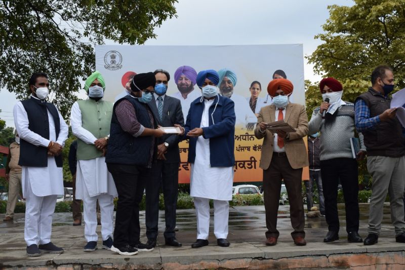 Balbir Singh Sidhu gives appointment letters to 160 candidates