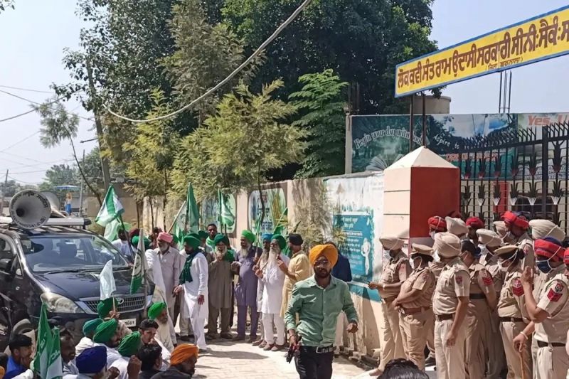 Agricultural, BJP, farmersProtest,  Congress leader, Barnala