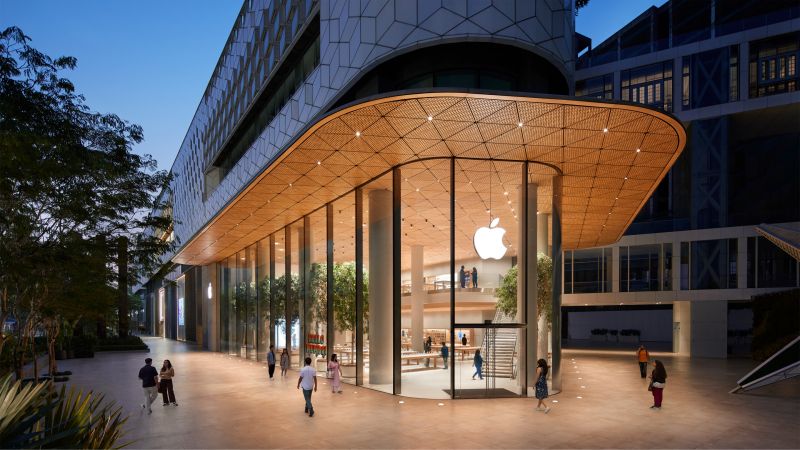 CEO Tim Cook opens doors of first Apple Store in India