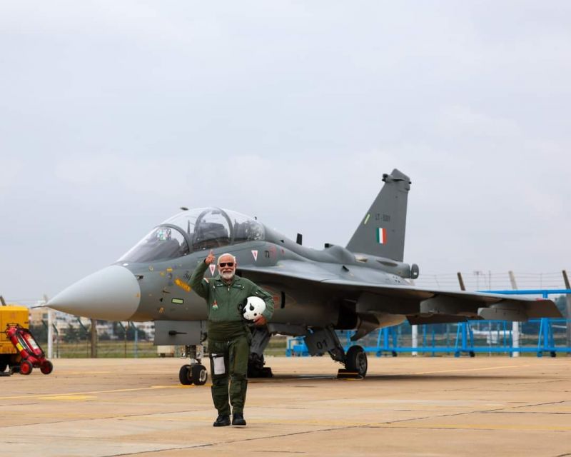 PM Modi on Tejas