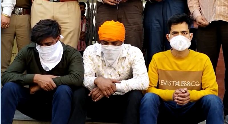 STF nabs three international smugglers 