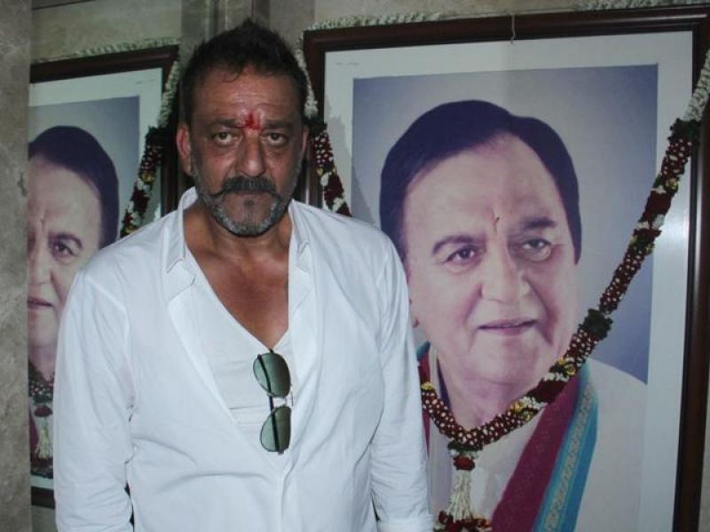 sanjay dutt with his father 