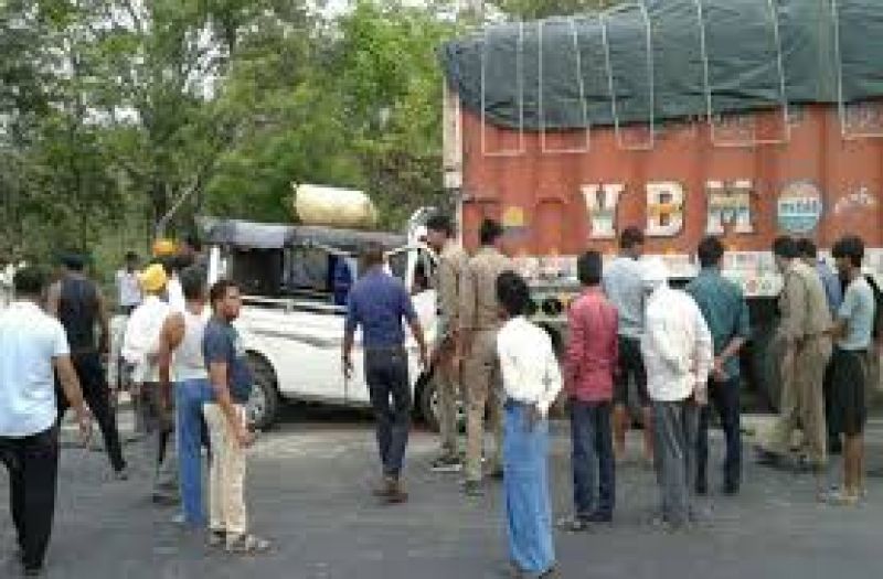 accident in uttar pradesh 9 died