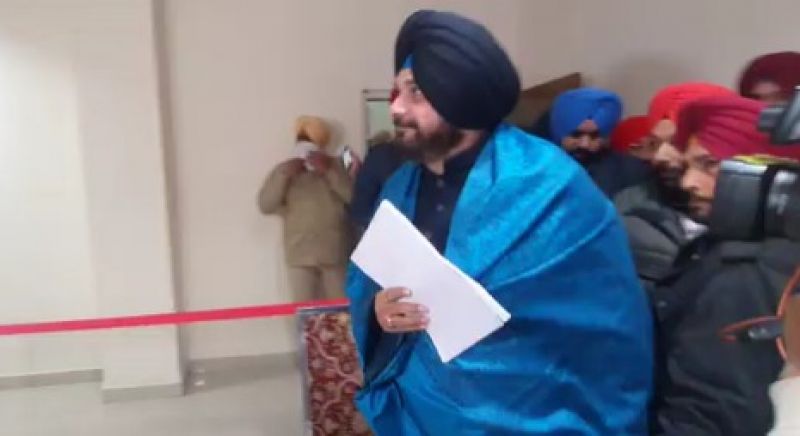 Those Congress candidates including Navjot Sidhu filed nomination papers