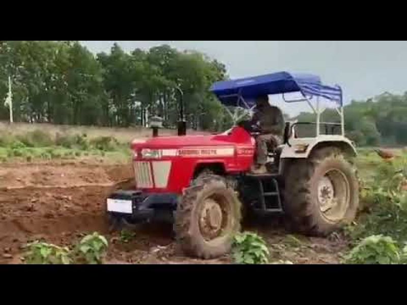 MS Dhoni driving tractor, doing organic farming to get over lockdown blues