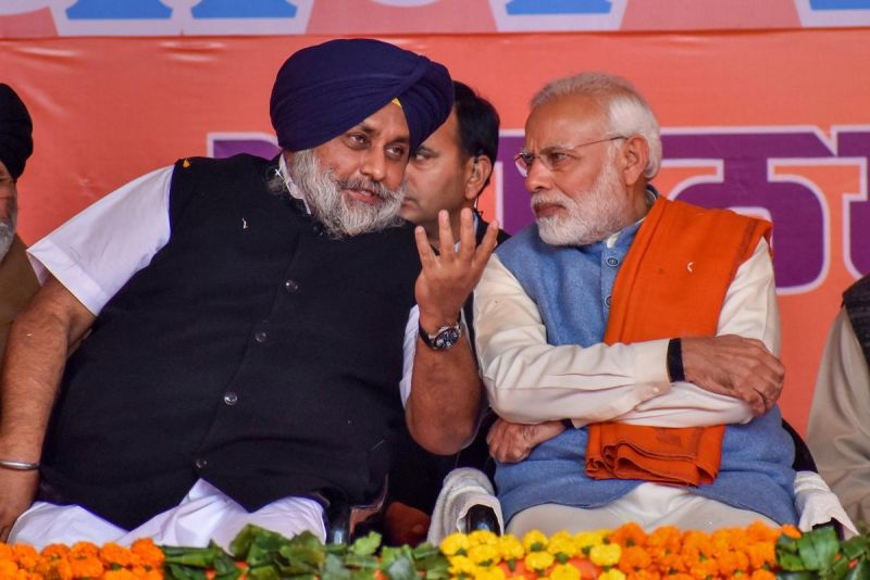 Sukhbir Badal And Narendra Modi 