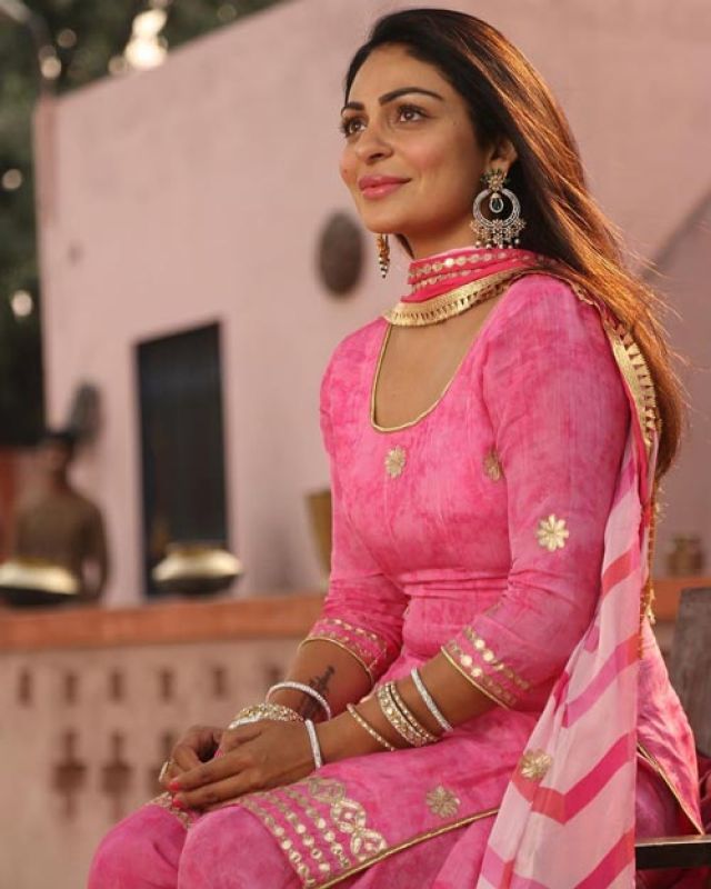 Neeru Bajwa 