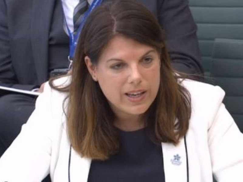  Immigration Minister Caroline Knox