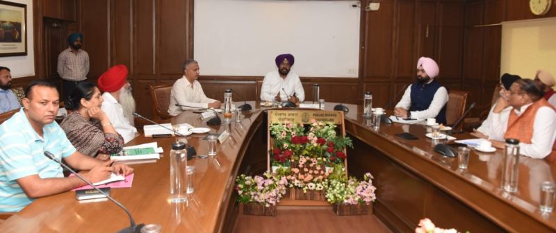 Kuldeep Dhaliwal meeting with officers of Agriculture and Horticulture Department