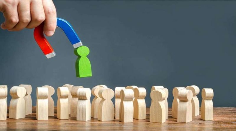 IT cos to hire 3.6 lakh freshers by March - report