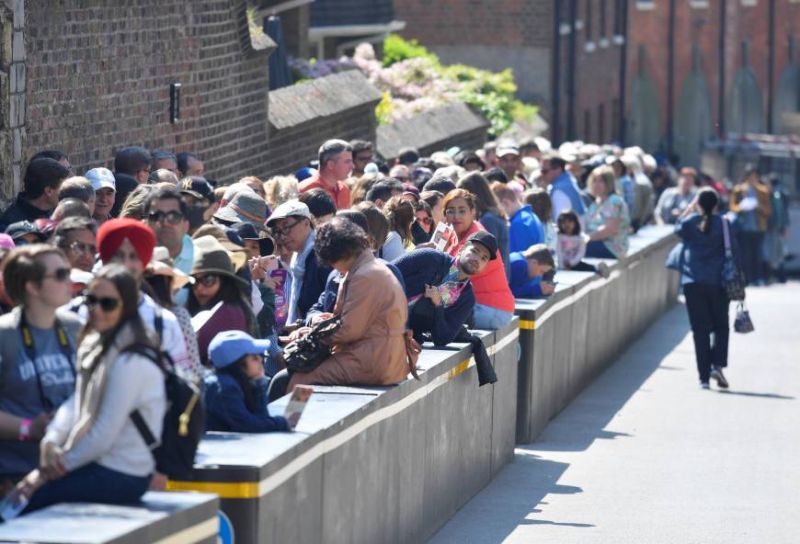 people watch Prince Harry and Meghan Markle wedding