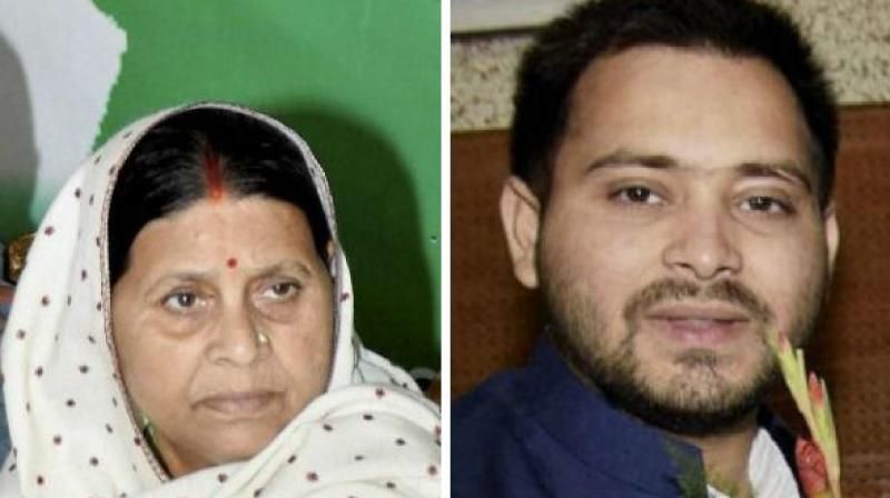 CBI raids Rabri Devi's residence, questions Tejashwi Yadav
