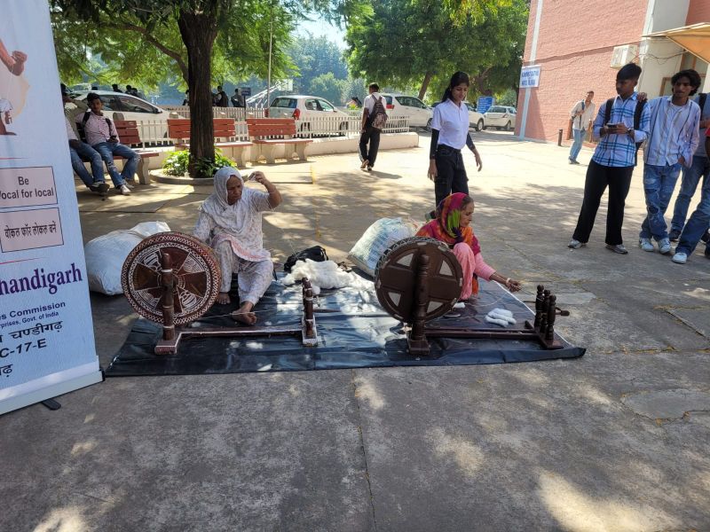  SGGS College celebrated Khadi Mahautsav and Dan Utsav