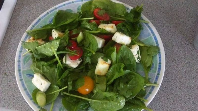 paneer and spinach salad
