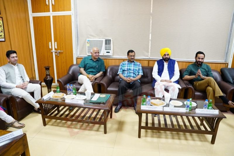 Punjab CM Mann visits Delhi's schools