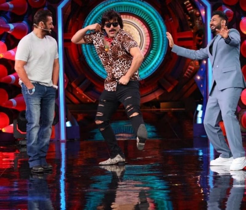  Gippy Grewal and Sonam Bajwa arrived on the set of 'Bigg Boss OTT 2'