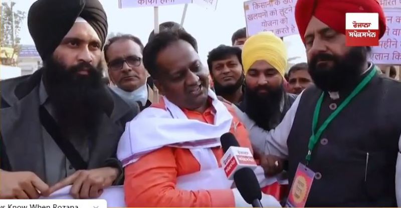 Gujarat farmer at Delhi Protest 