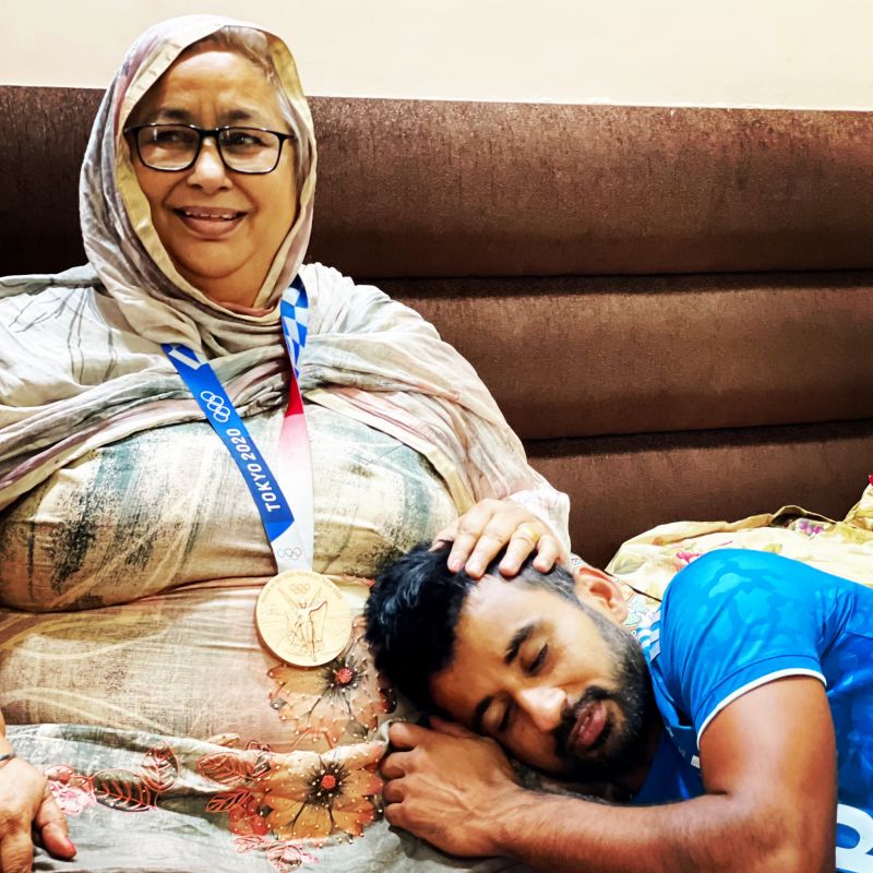 Manpreet Singh with his Mother