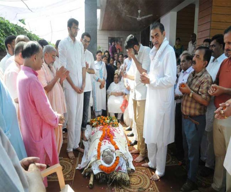 balaramji das tandon cremation