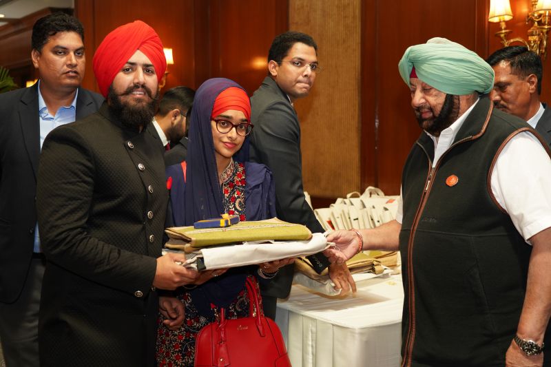 Punjab CM Captain Amarinder Singh along with NRIs at Jalandhar