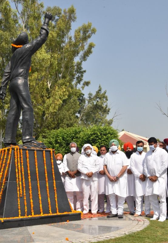  Punjab CM announces Rs 50 lakhs for upkeep & maintenance of Bhagat Singh memorial
