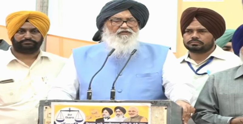 Prakash Singh Badal addressing rally at Jalandhar