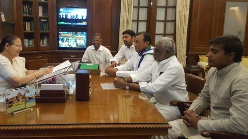 Five MPs YSR Congress submits Resignation Loksabha Chairman