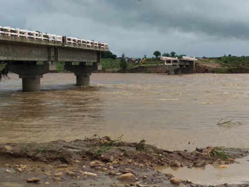 River Bridge Collapes Madhya Pradesh