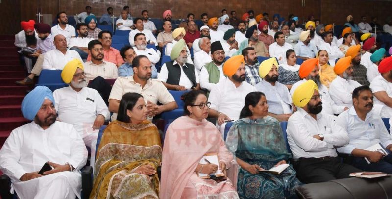 Jarnail Singh and CM Mann held a meeting with the party workers 