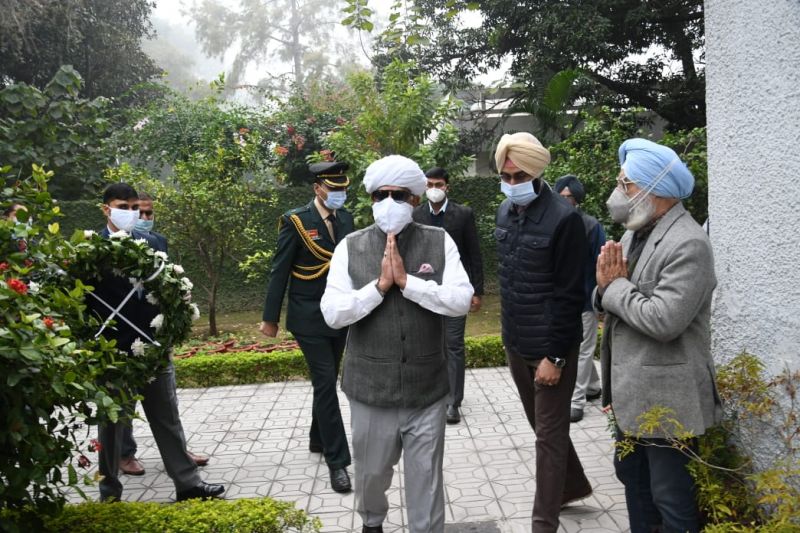 Governor Punjab condoles passing away of Satinder Kaur