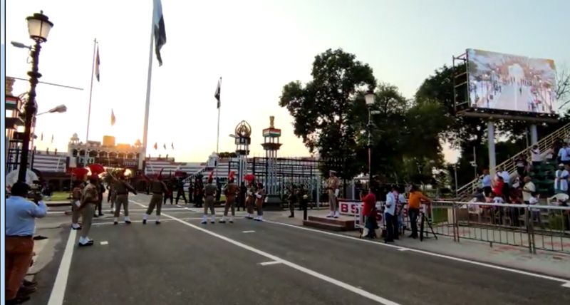 BSF resumes public viewing of Beating Retreat ceremony at Attari border