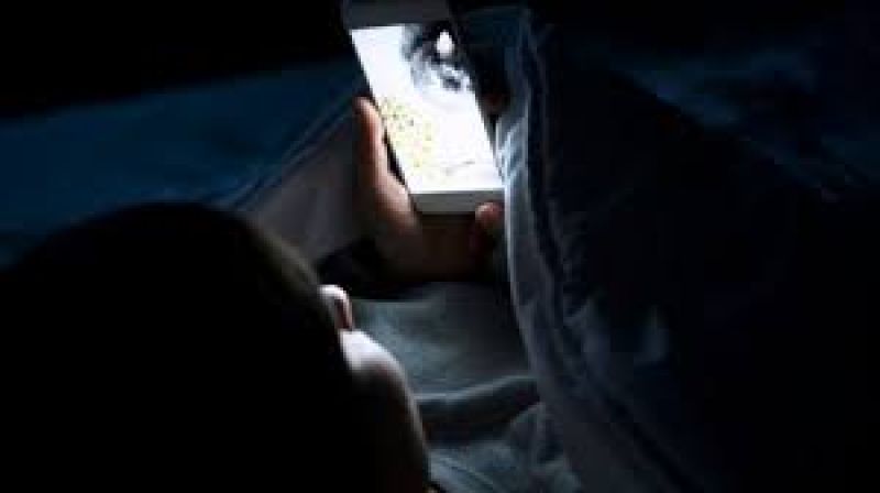 Smartphones use night