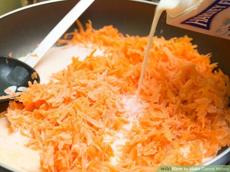 halwa of orange carrots