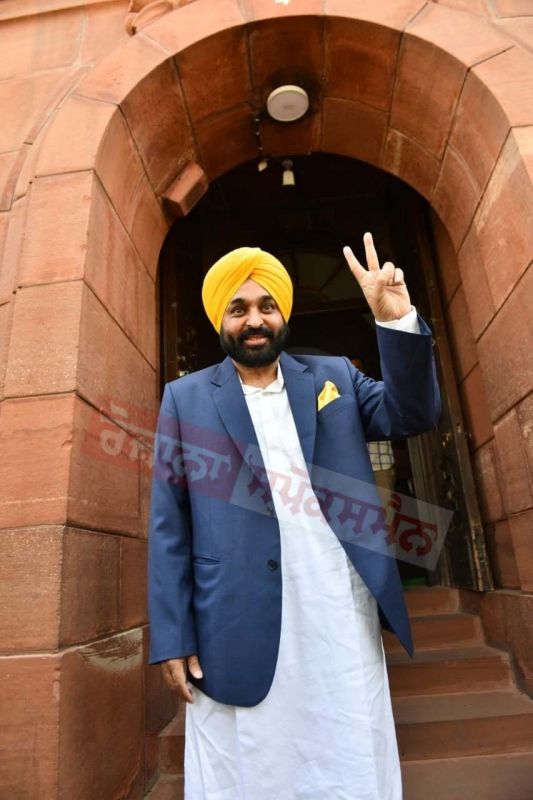 Punjab CM Bhagwant Mann meets PM Modi