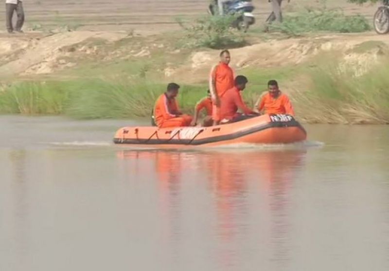 car fell into the canal