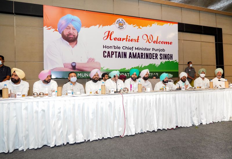 PUNJAB CM ASSURES AMRITSAR MAYOR OF ADEQUATE FUNDS FOR HOLISTIC DEVELOPMENT OF HOLY CITY