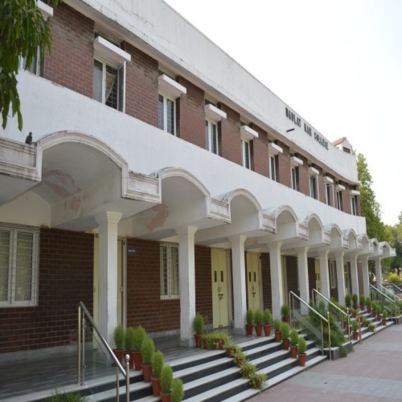 Daulat Ram college 