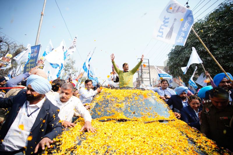 To change Punjab, press the button of ‘Jharoo’ this time: Arvind Kejriwal