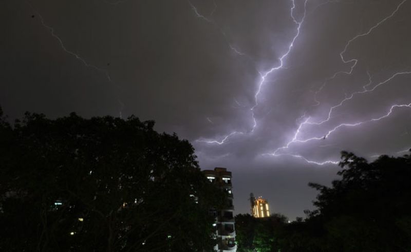 possibility of strong thunderstorm on sunday in north india