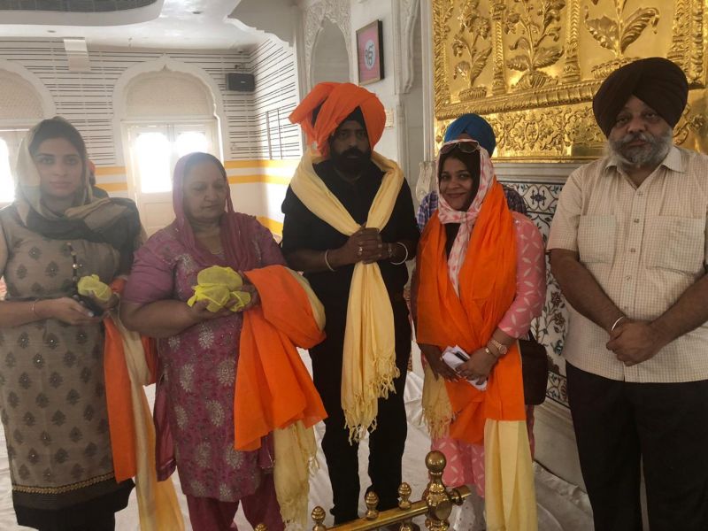 Sikh offered diamond studded kalgi at takht Sri Patna Sahib