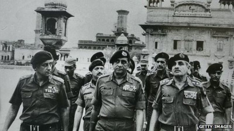 indian army at sri amritsar sahib 