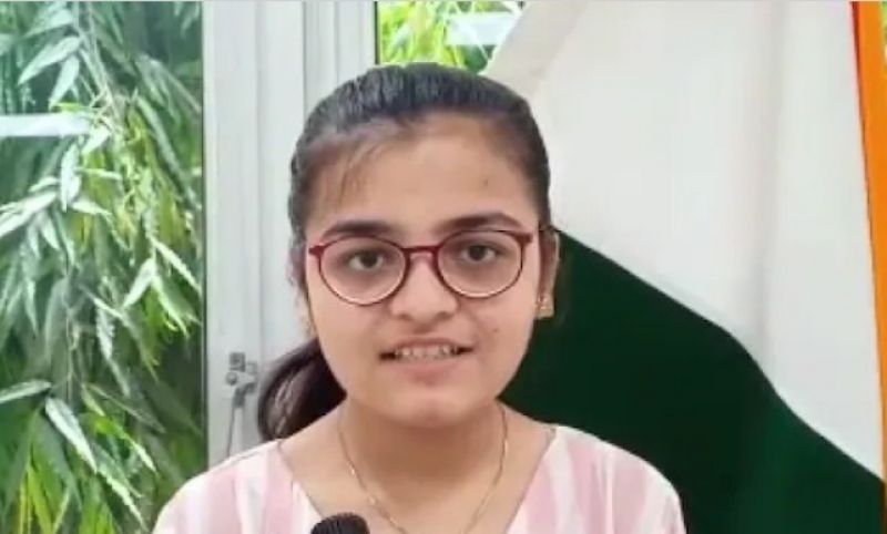  UP's Tanya Singh and Yuvkshi Vig become toppers